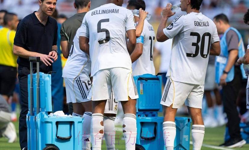 哈维谈领先皇马11分:赛季还很长 仍有17场比赛要踢 哈维谈领先皇马11分:赛季还很长 仍有17场比赛要踢